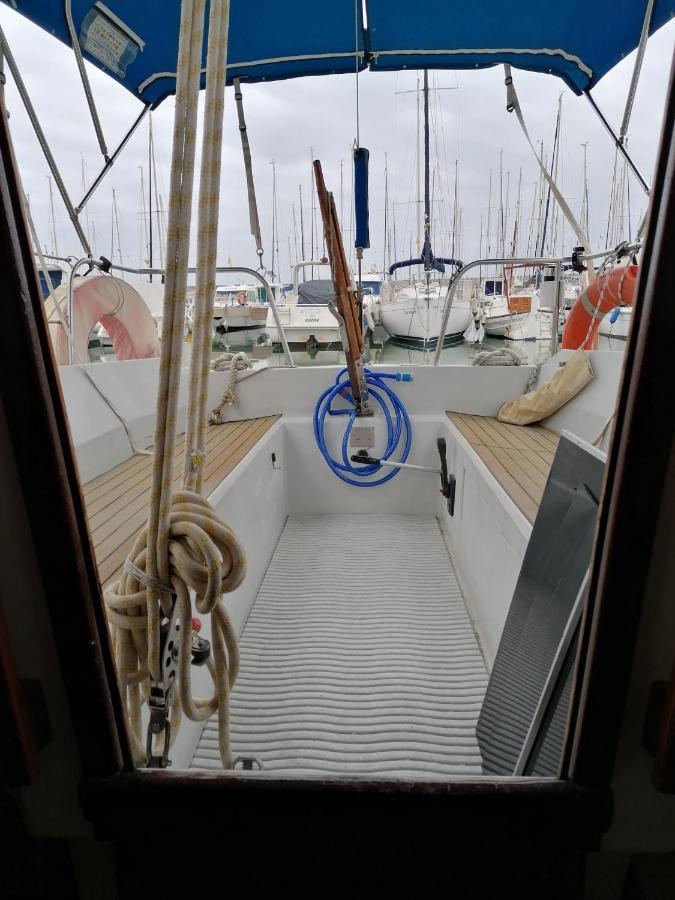 Cozy Sailboat In Barcelona!! No Showers * Sant Adria de Besos